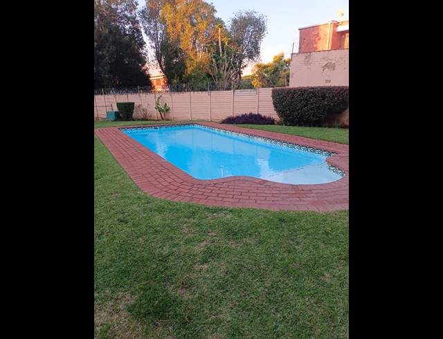 2 BEDROOM APARTMENT FOR SALE IN PELHAM
